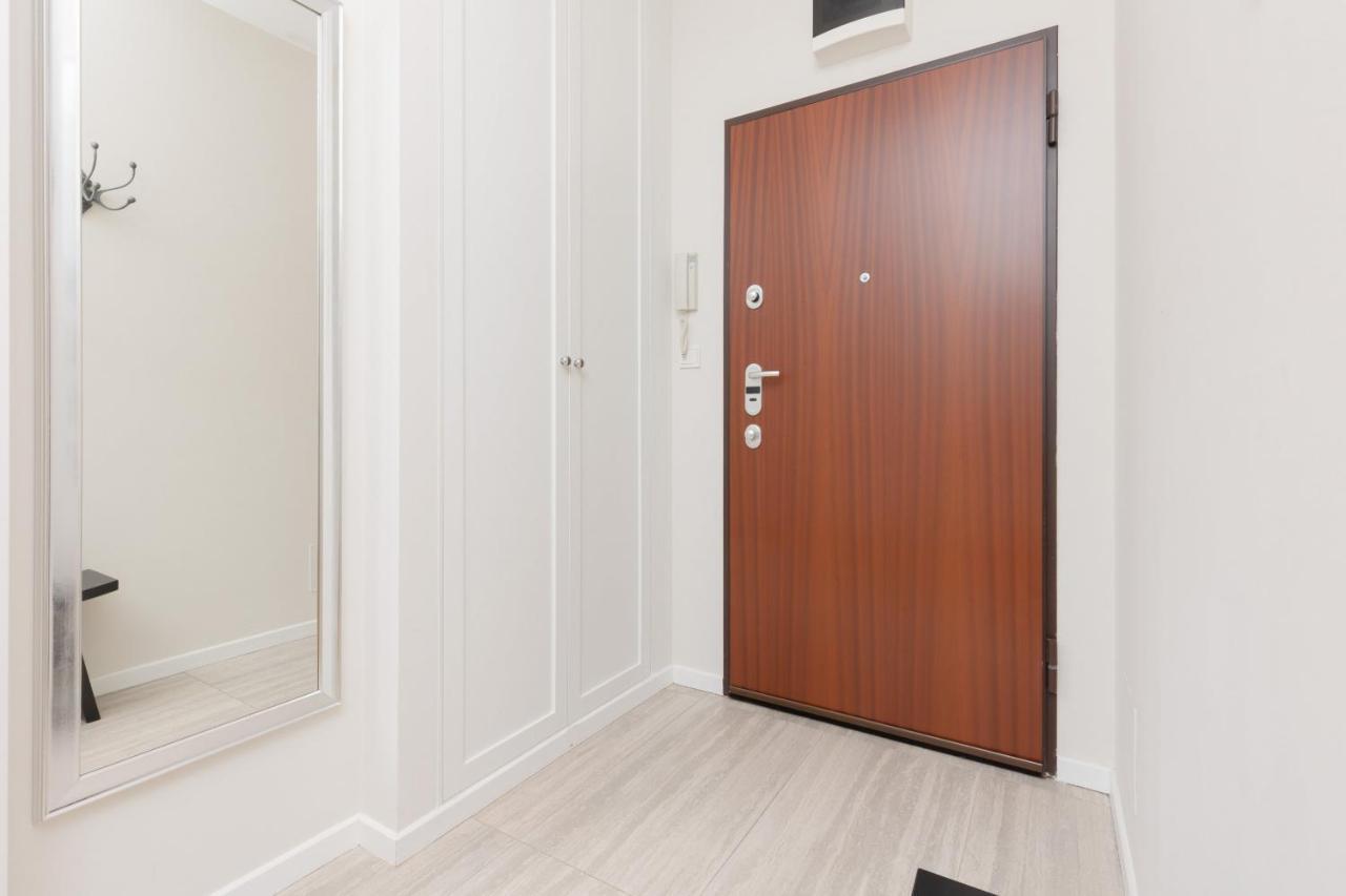 ורשה Quiet Apartment Park Edwarda Szymanskiego By Noclegi Renters מראה חיצוני תמונה