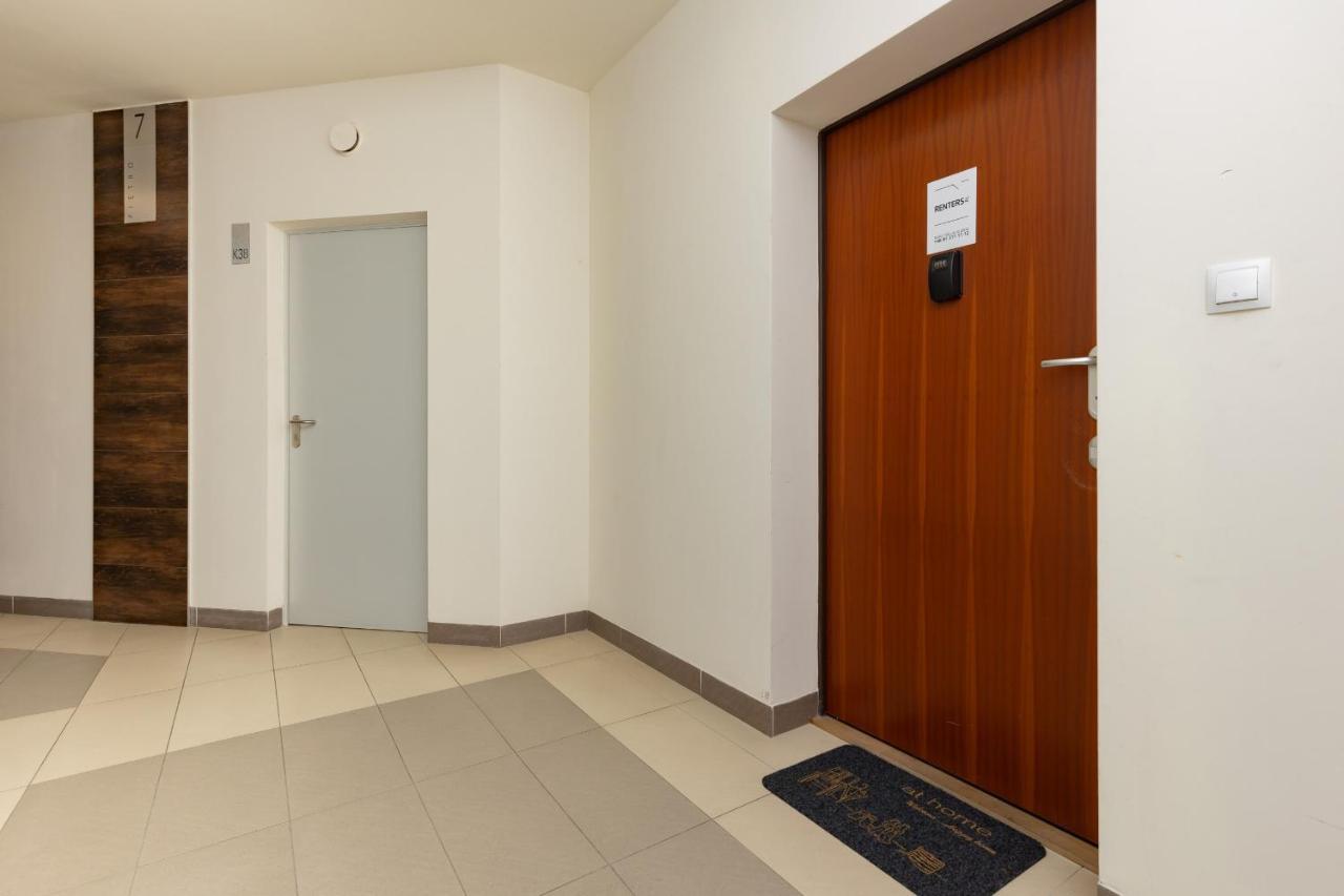 ורשה Quiet Apartment Park Edwarda Szymanskiego By Noclegi Renters מראה חיצוני תמונה