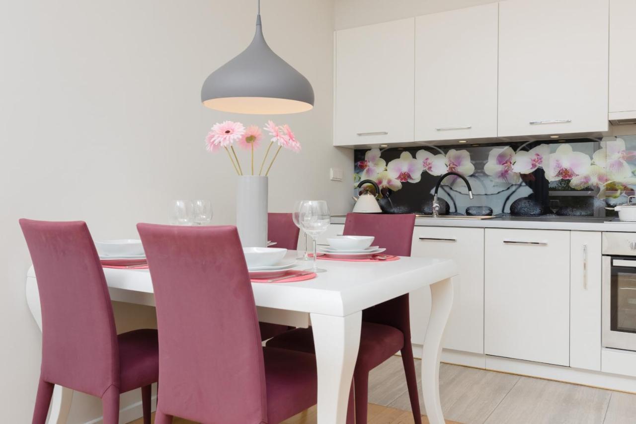 ורשה Quiet Apartment Park Edwarda Szymanskiego By Noclegi Renters מראה חיצוני תמונה